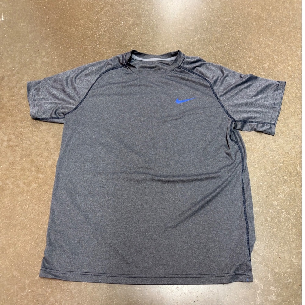 Nike Dri-FIT Mens Gray Heather Short Sleeve Training T-Shirt Blue Swoosh Logo